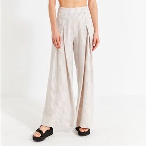 💓NWT UO STRIPED WIDE LEG PANTS💓